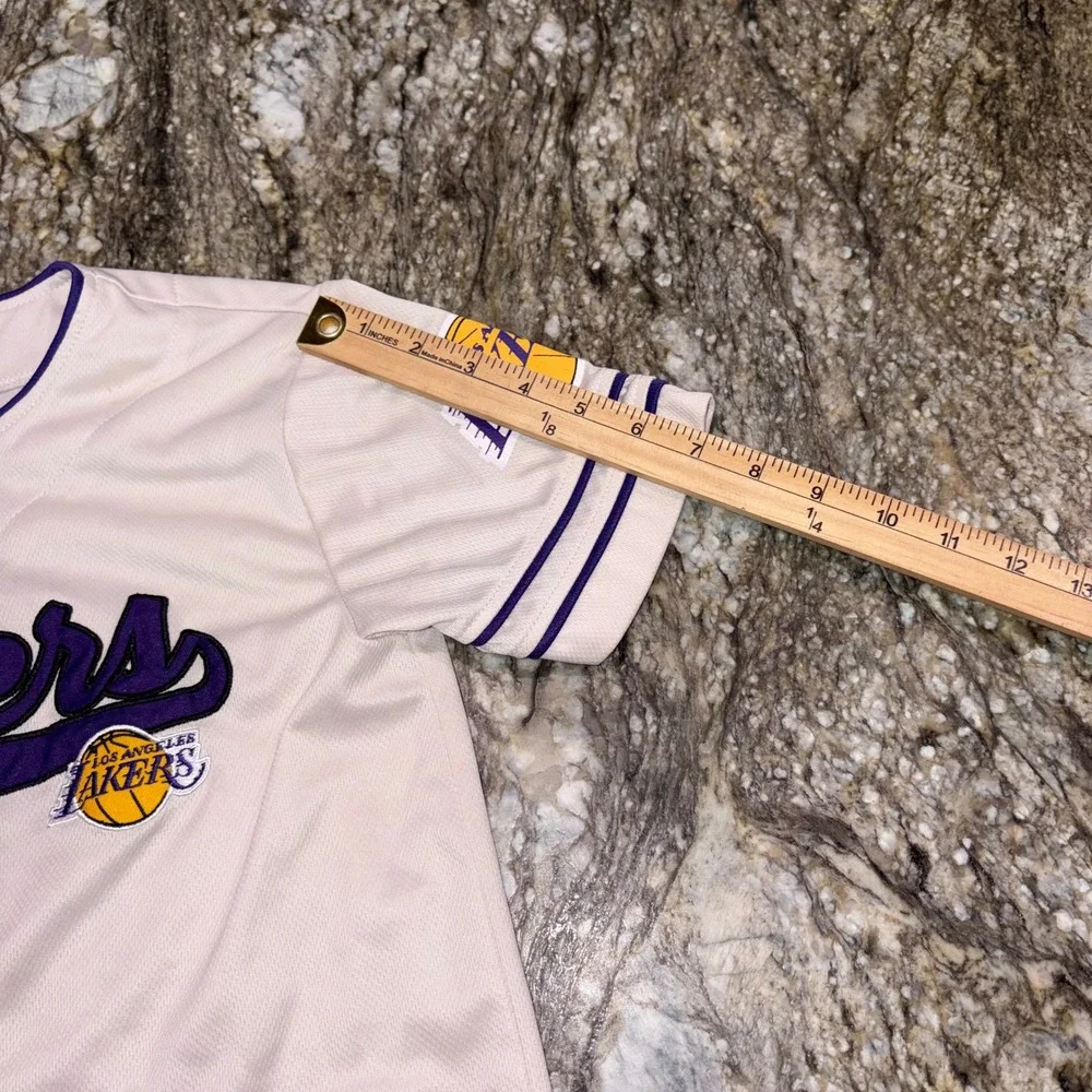 NBA Mesh Button Down Baseball Jersey Kids 14-16 Ultra Game Los Angeles Lakers